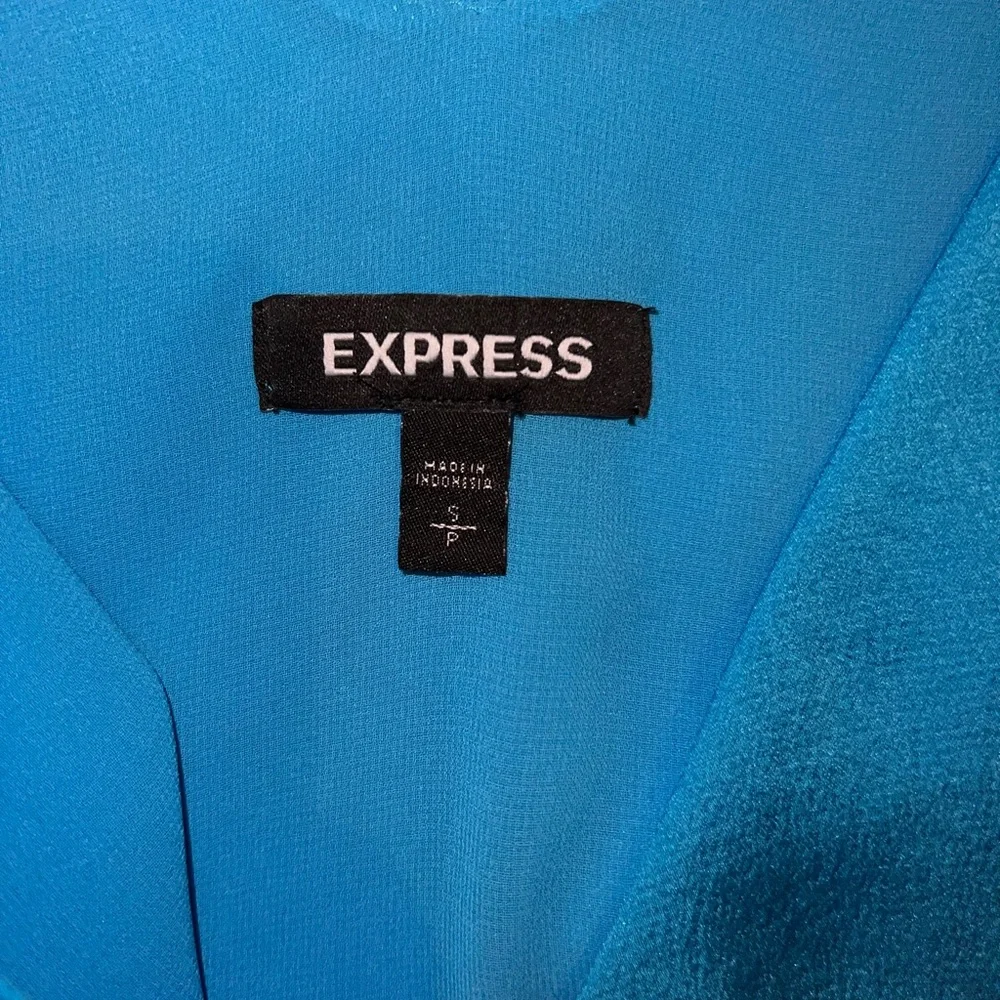 Express tank top with adjustable straps. Size S. - Picture 3 of 3